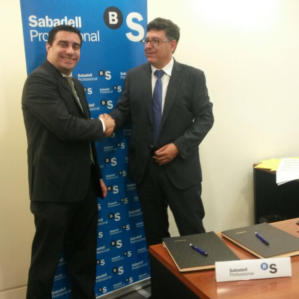 Firma del Convenio de Colaboración entre el COPTURISMO y el Banco Sabadell
